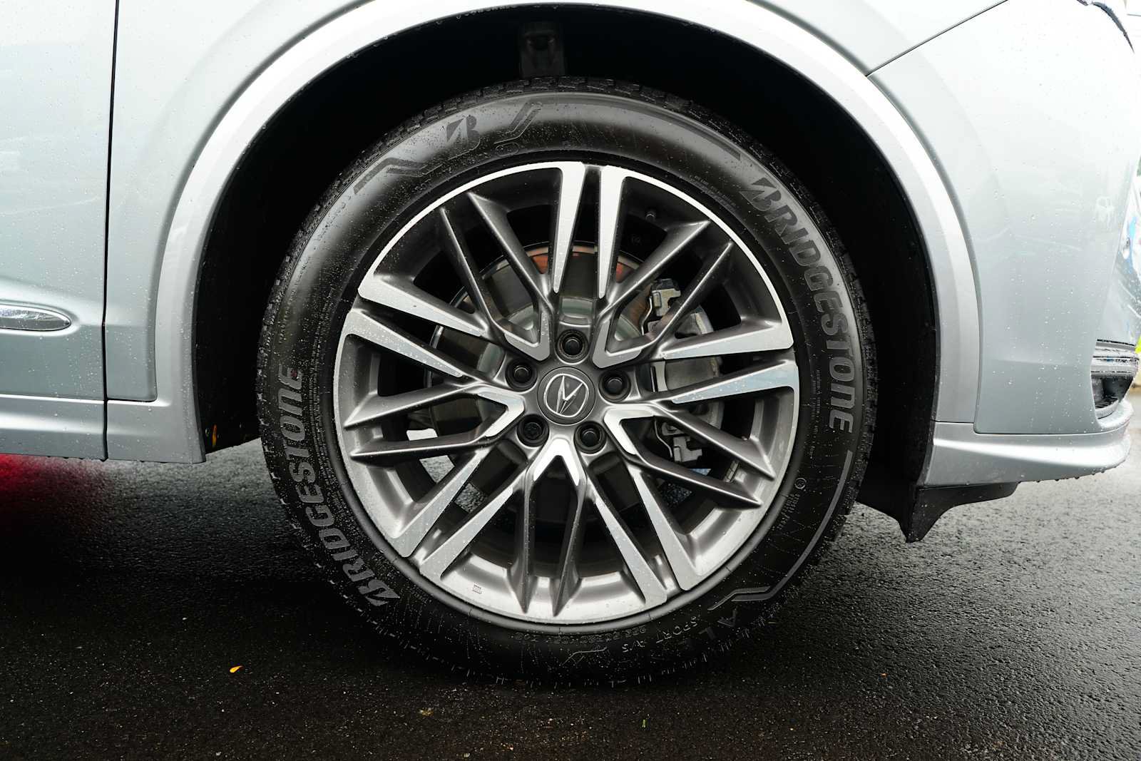 Certified 2026 Acura MDX w/ Advance Package AWD/4WD image 9