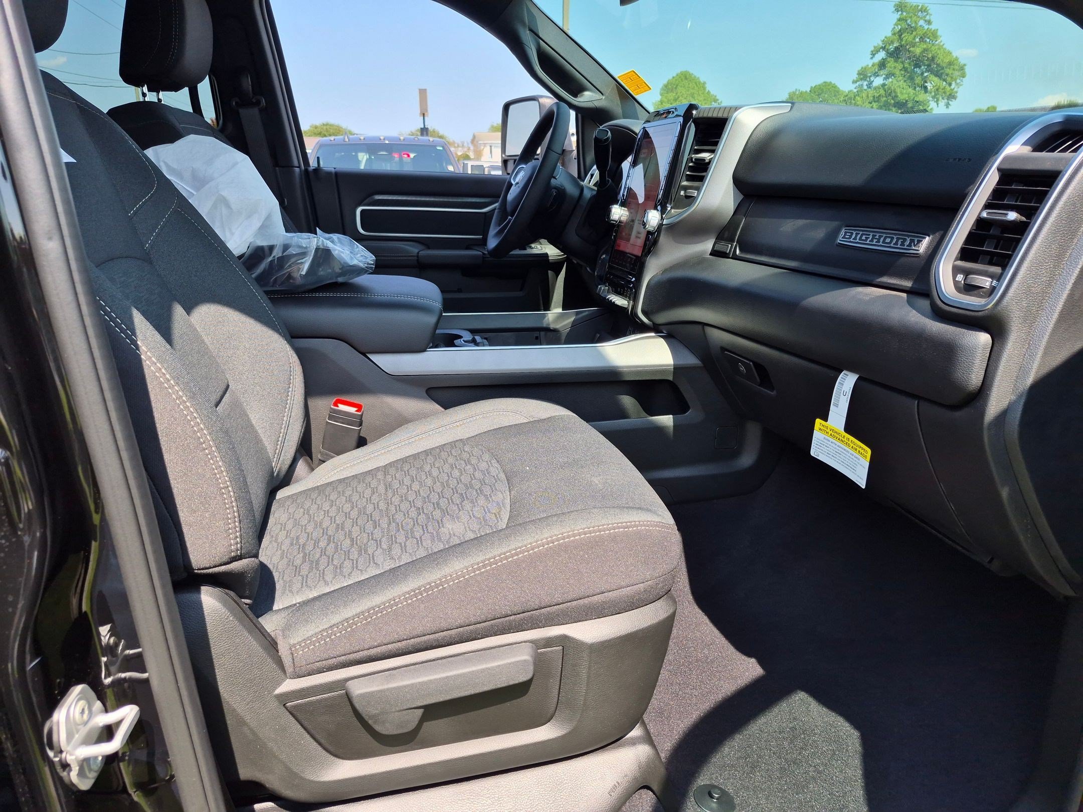 New 2026 RAM 3500 Big Horn AWD/4WD image 21