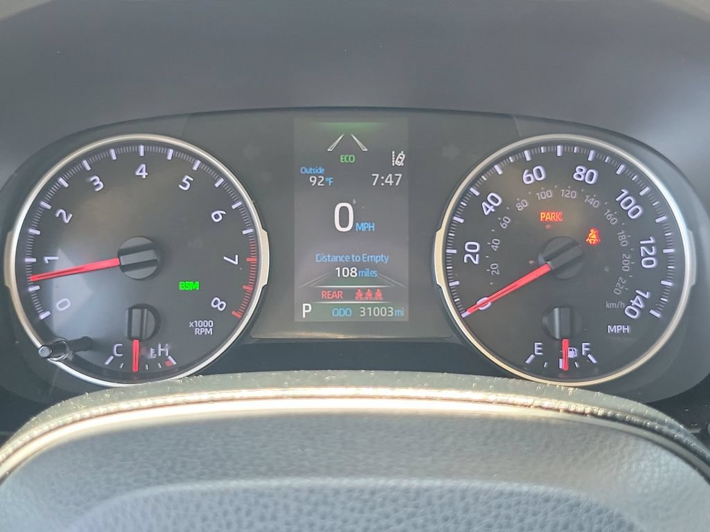 Used 2019 Toyota RAV4 XLE FWD image 11