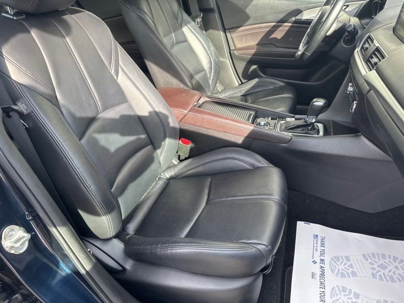 Used 2018 MAZDA MAZDA3 Touring image 26