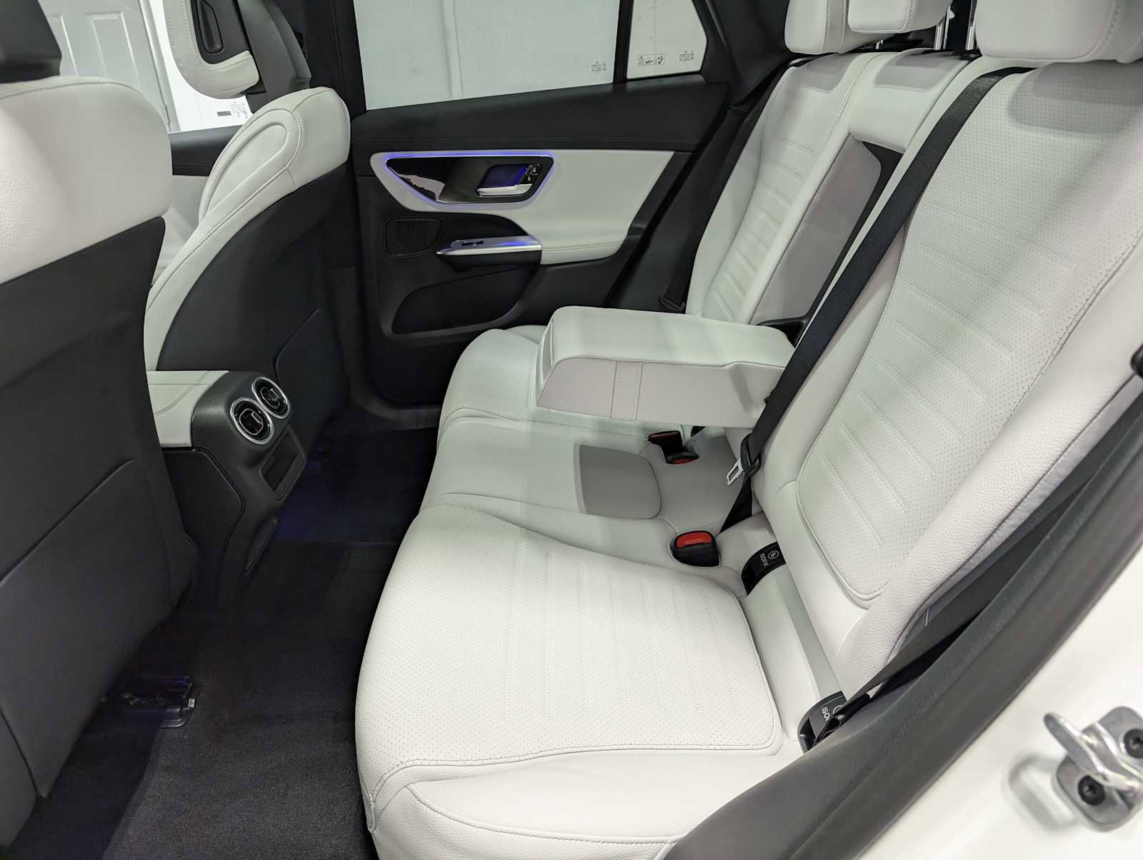 New 2026 Mercedes-Benz GLC 300 GLC 300 image 21