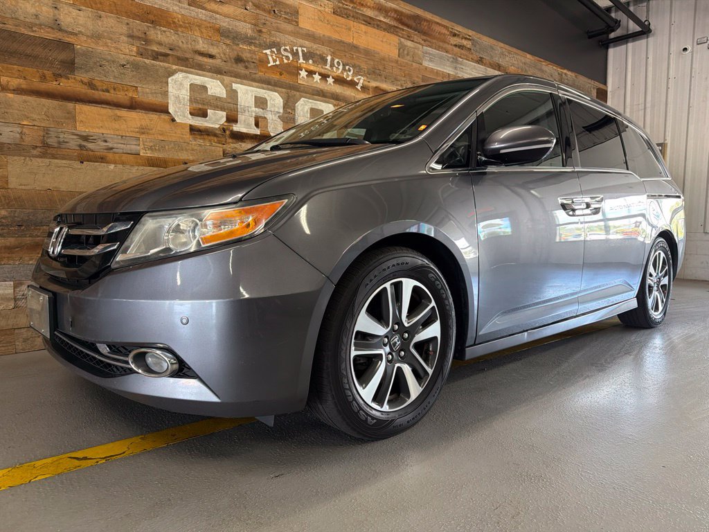 Used 2017 Honda Odyssey Touring image 2