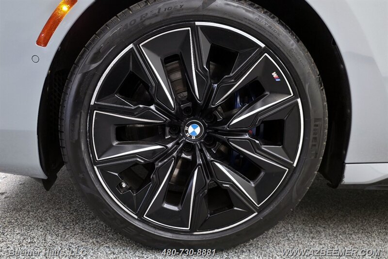 Used 2023 BMW 740i RWD image 40