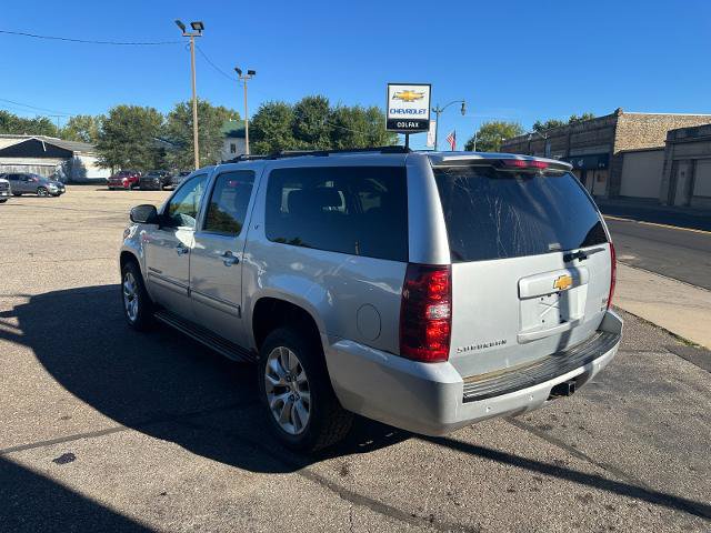Used 2012 Chevrolet Suburban LT w/ Luxury Package AWD/4WD image 6