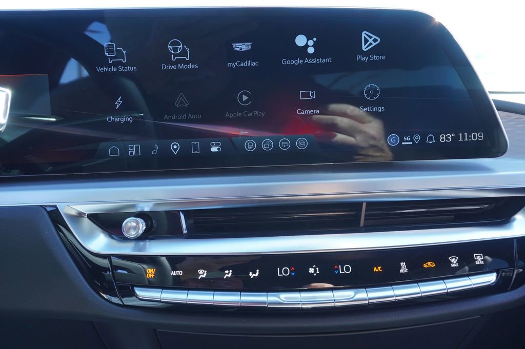 New 2026 Cadillac Lyriq V image 19