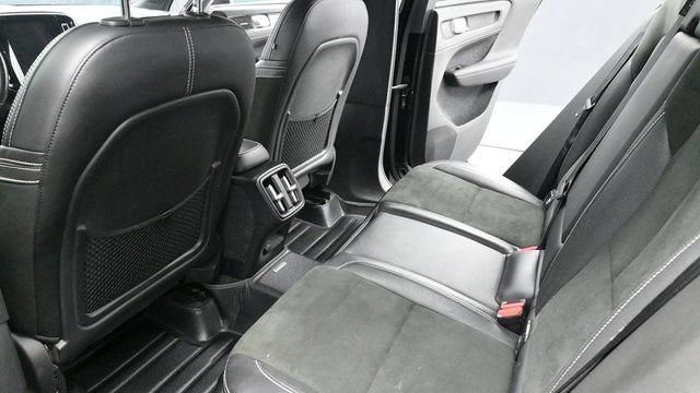 Used 2019 Volvo XC40 T5 R-Design AWD/4WD image 14