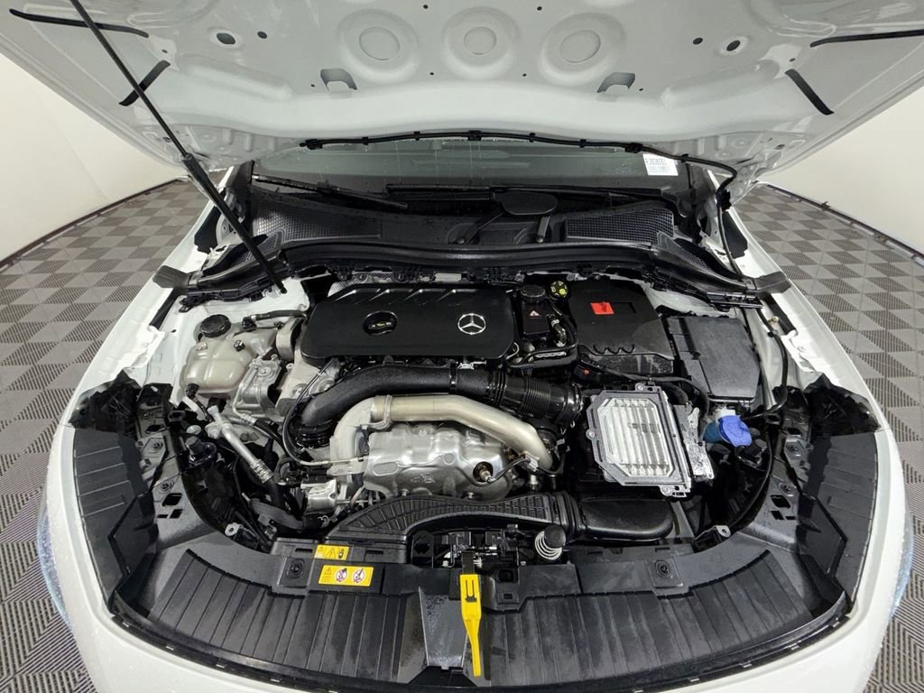 Used 2024 Mercedes-Benz GLA 250 4MATIC image 27