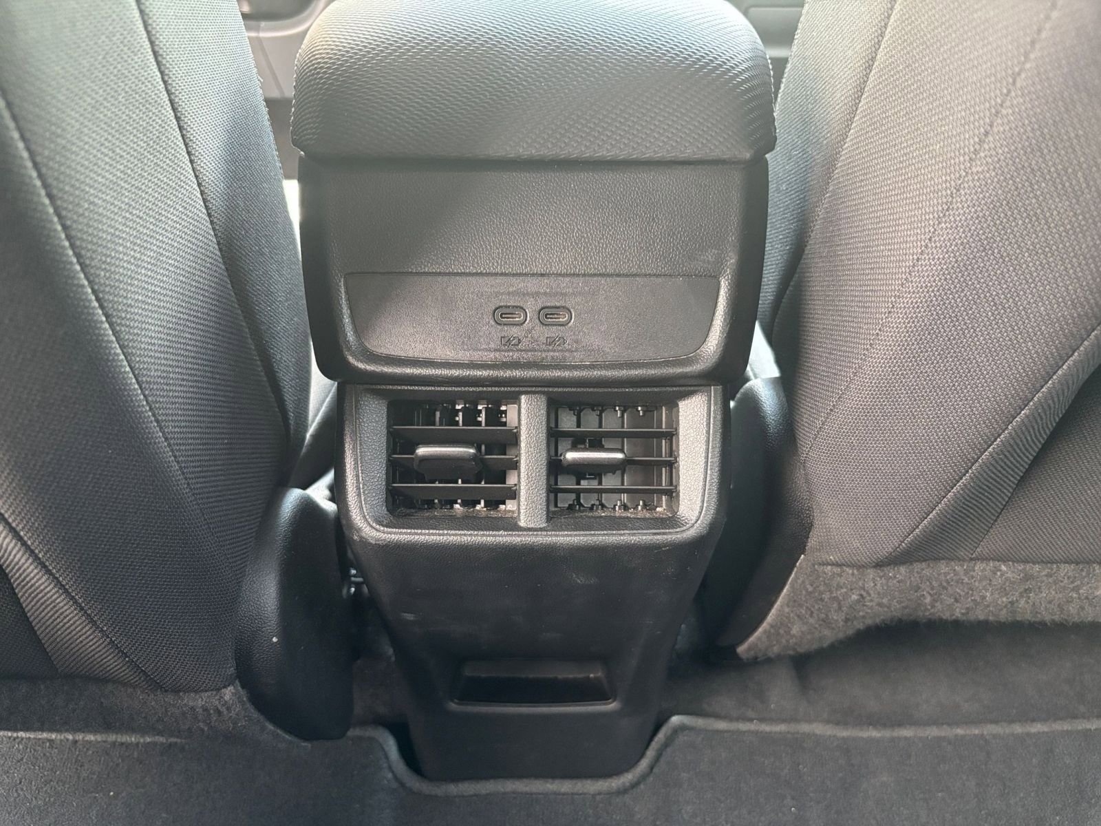 Used 2025 Chevrolet Equinox LT FWD image 23