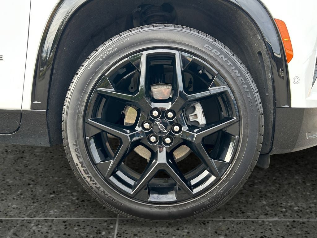 Used 2024 Chevrolet Traverse RS AWD/4WD image 9