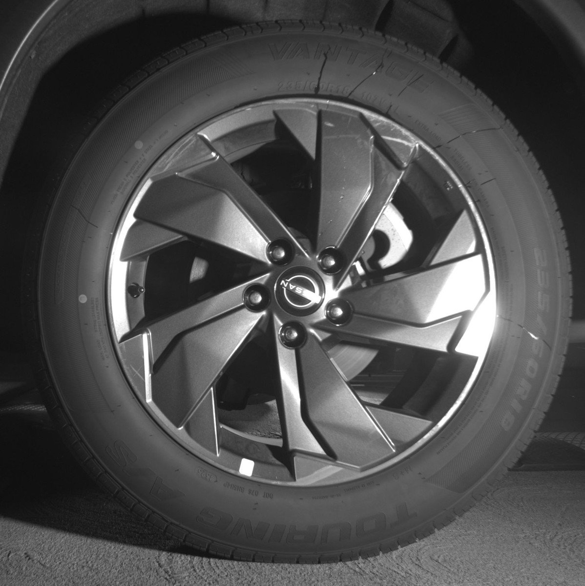 Used 2025 Nissan Rogue SV image 14