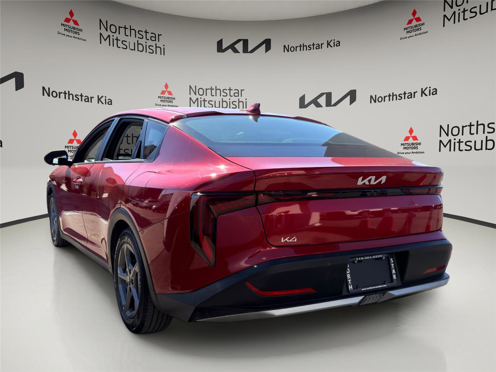 Used 2025 Kia K4 LXS image 2