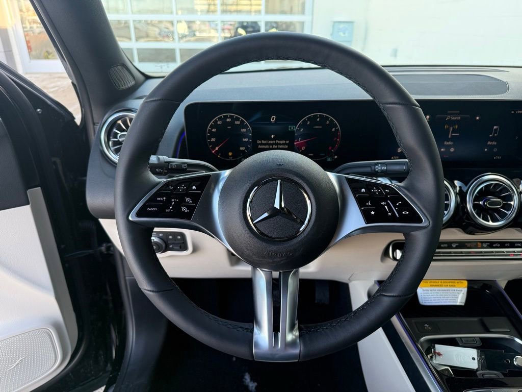New 2026 Mercedes-Benz GLB 250 4MATIC image 18