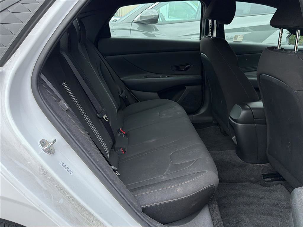 Used 2025 Hyundai Elantra Sport w/ Cargo Package FWD image 17