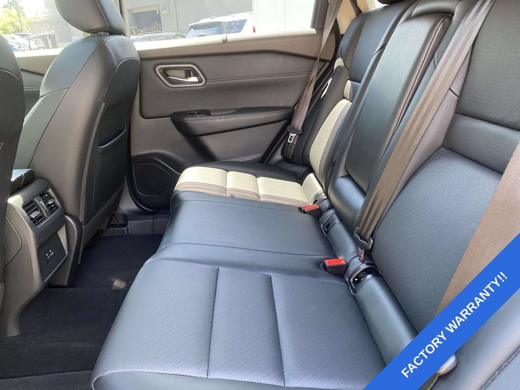 Used 2021 Nissan Rogue SV w/ Premium Package FWD image 11