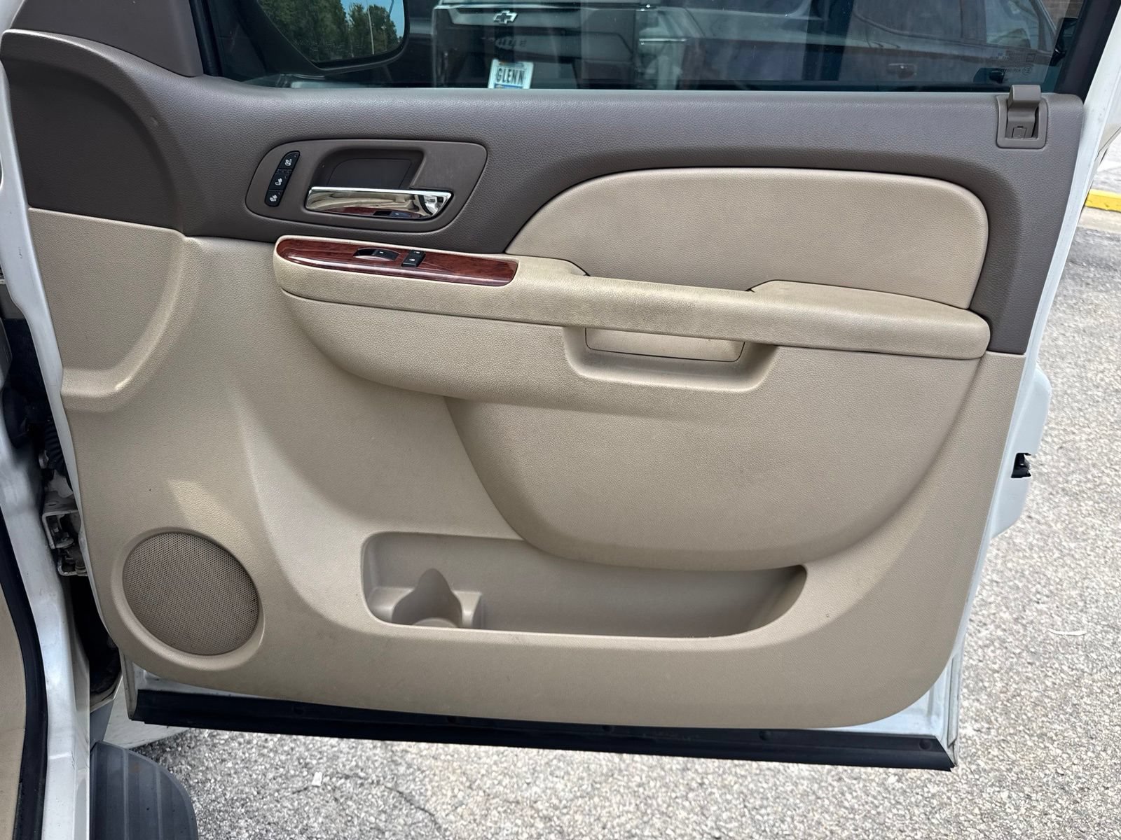Used 2012 Chevrolet Suburban LTZ AWD/4WD image 37