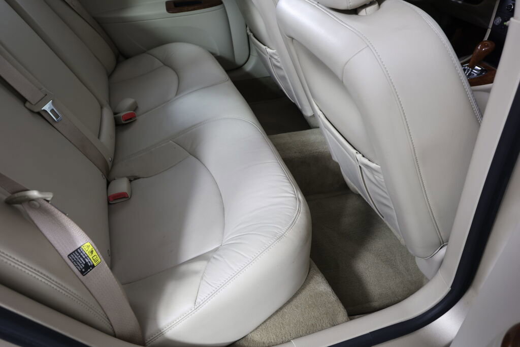 Used 2005 Buick LaCrosse CXL image 22