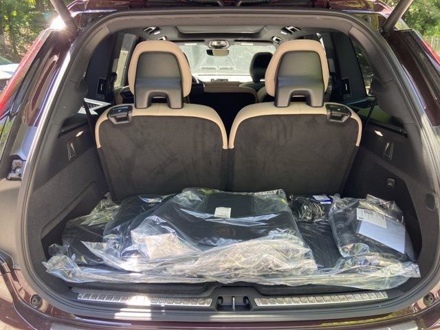 New 2026 Volvo XC90 T8 Plus w/ Protection Package Premier AWD/4WD image 21