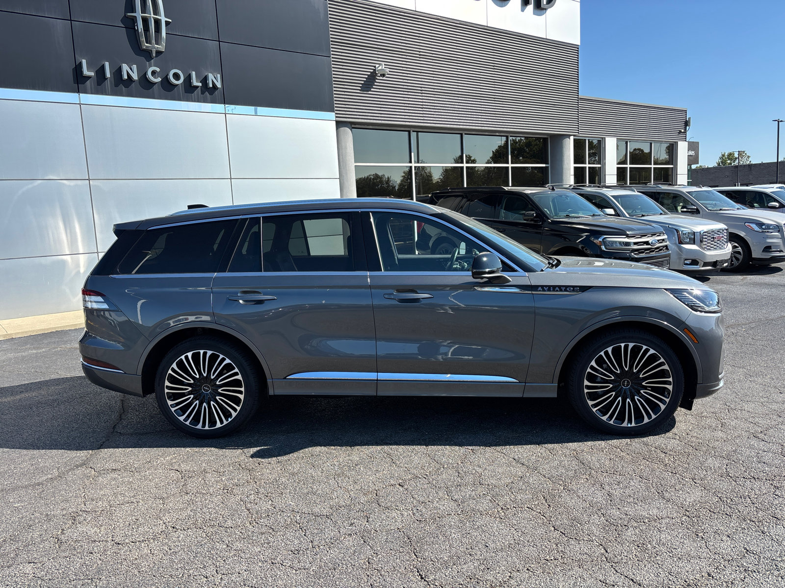 New 2025 Lincoln Aviator Black Label image 8
