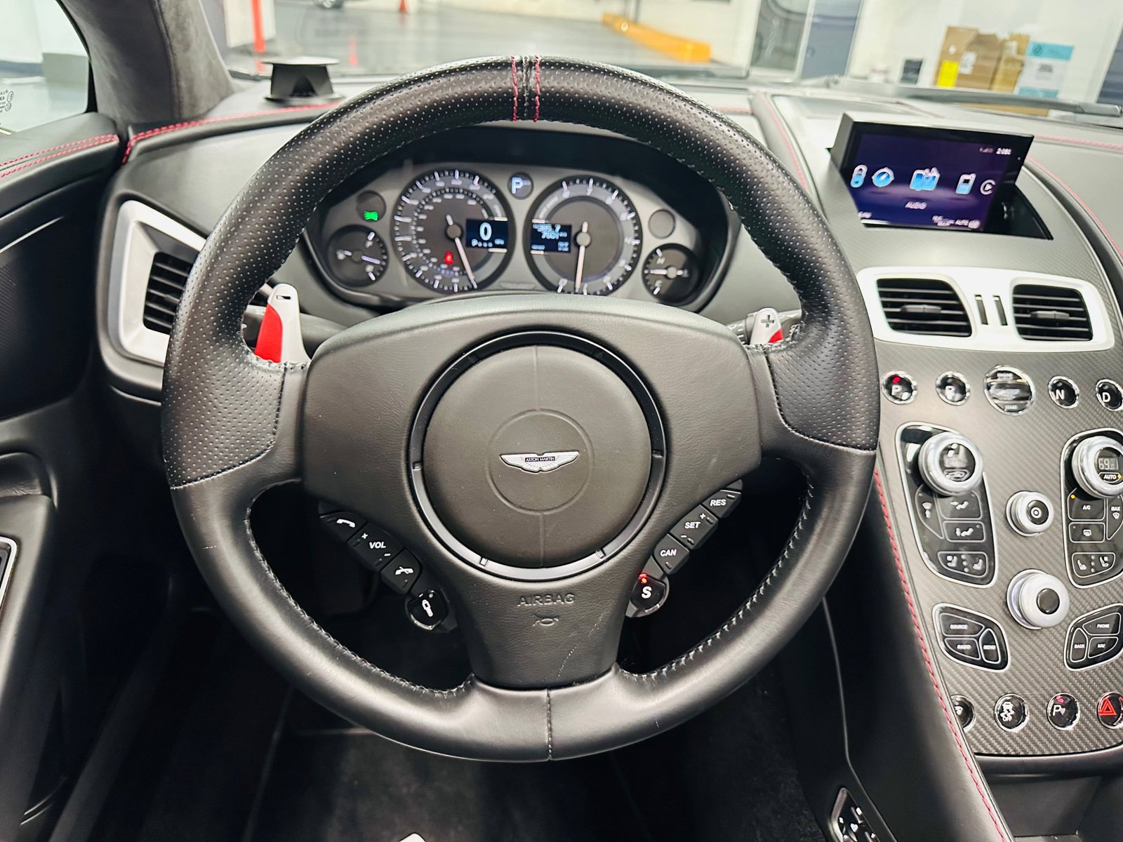 Used 2018 Aston Martin Vanquish S RWD image 15