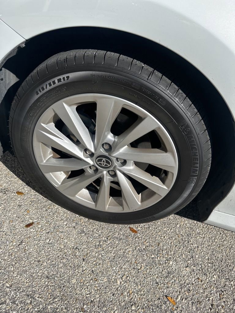 Used 2023 Toyota Camry LE image 41