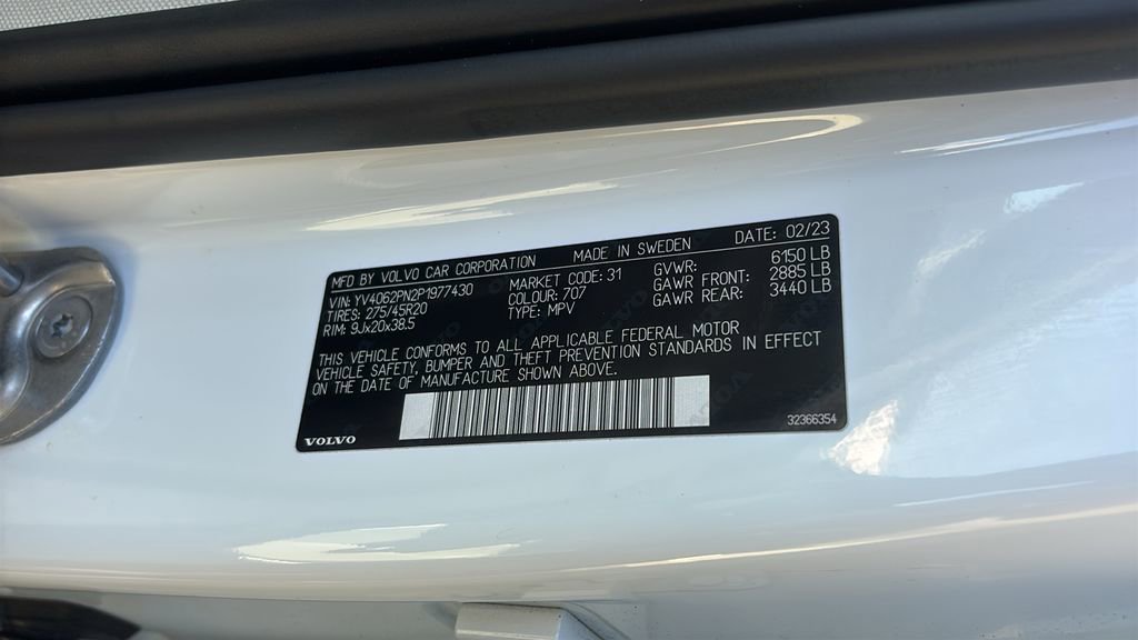 Used 2023 Volvo XC90 B6 Plus image 33