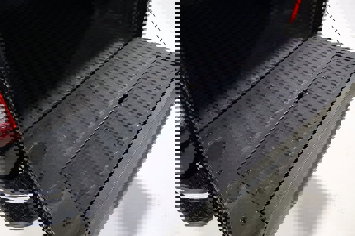 Used 2023 GMC Sierra 1500 SLT w/ SLT Convenience Package image 18