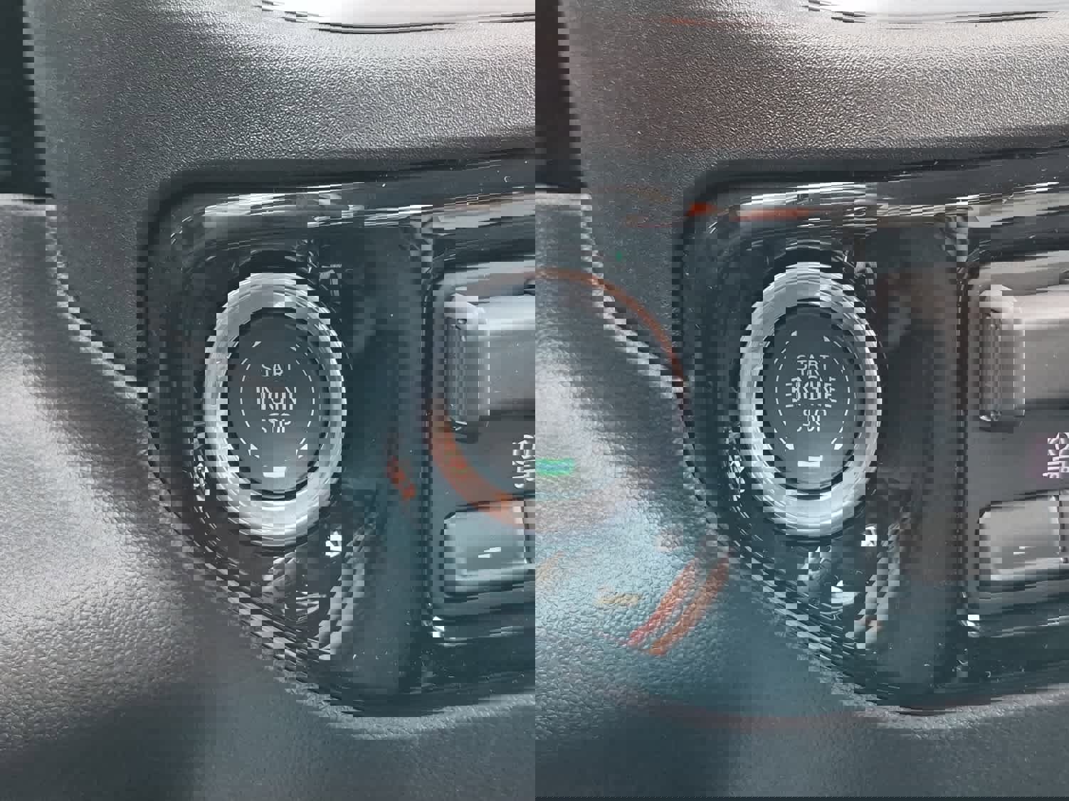 New 2026 GMC Sierra 1500 Elevation image 16