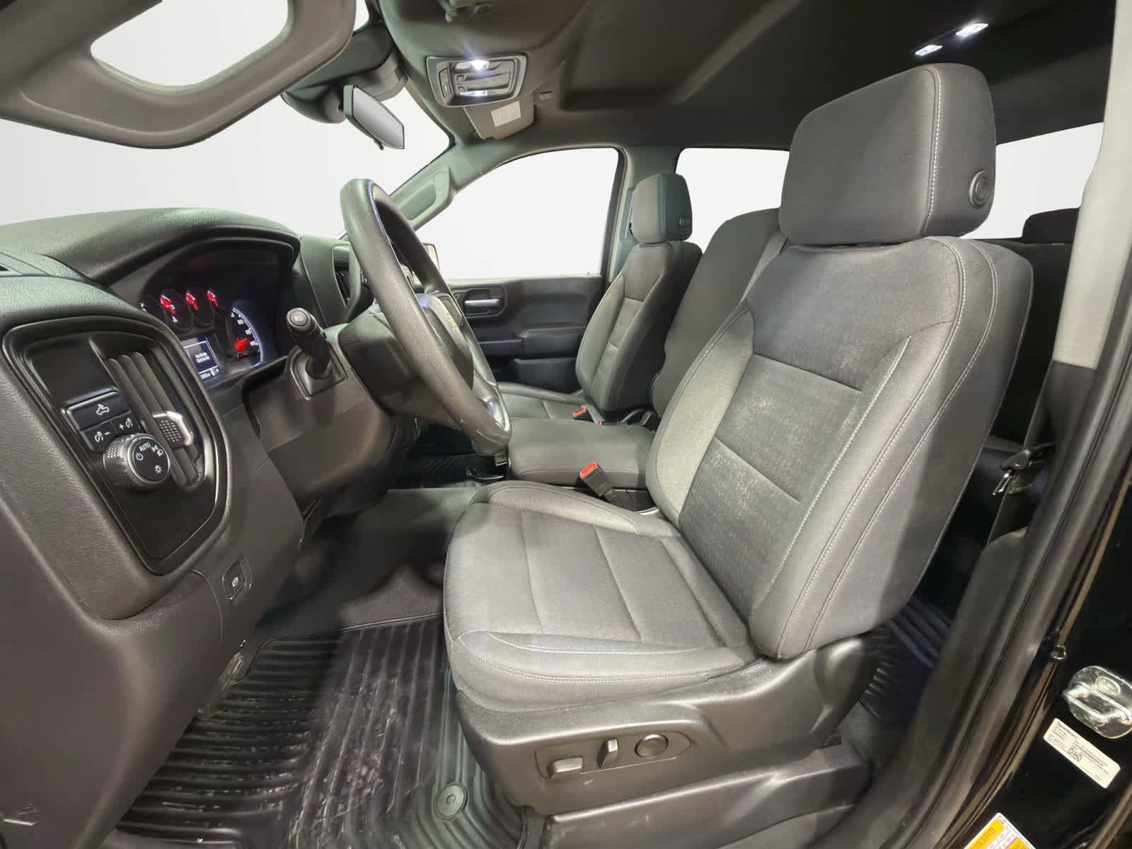 Used 2022 Chevrolet Silverado 1500 Custom image 12