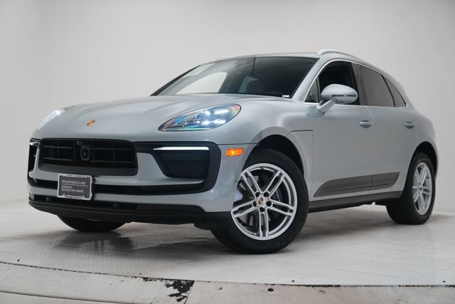 Certified 2026 Porsche Macan AWD/4WD image 29
