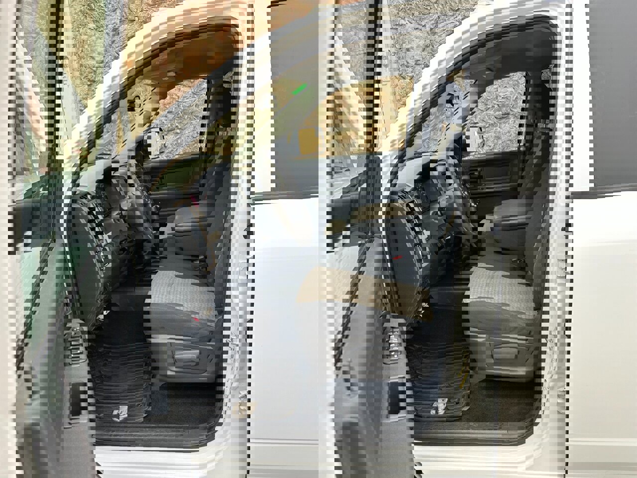 Used 2012 RAM 3500 ST w/ Chrome Appearance Group image 10