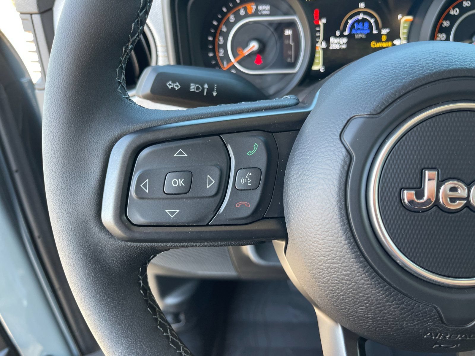 New 2026 Jeep Gladiator Sport AWD/4WD image 25