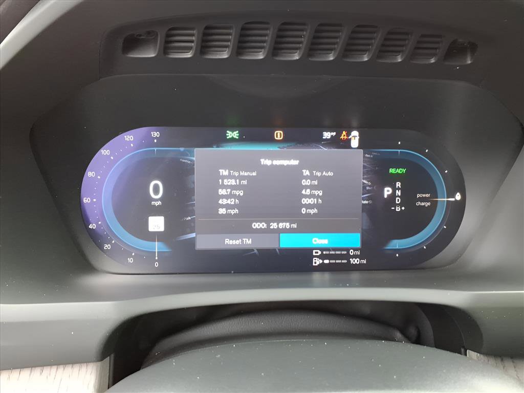 Used 2023 Volvo XC90 T8 Ultimate image 12