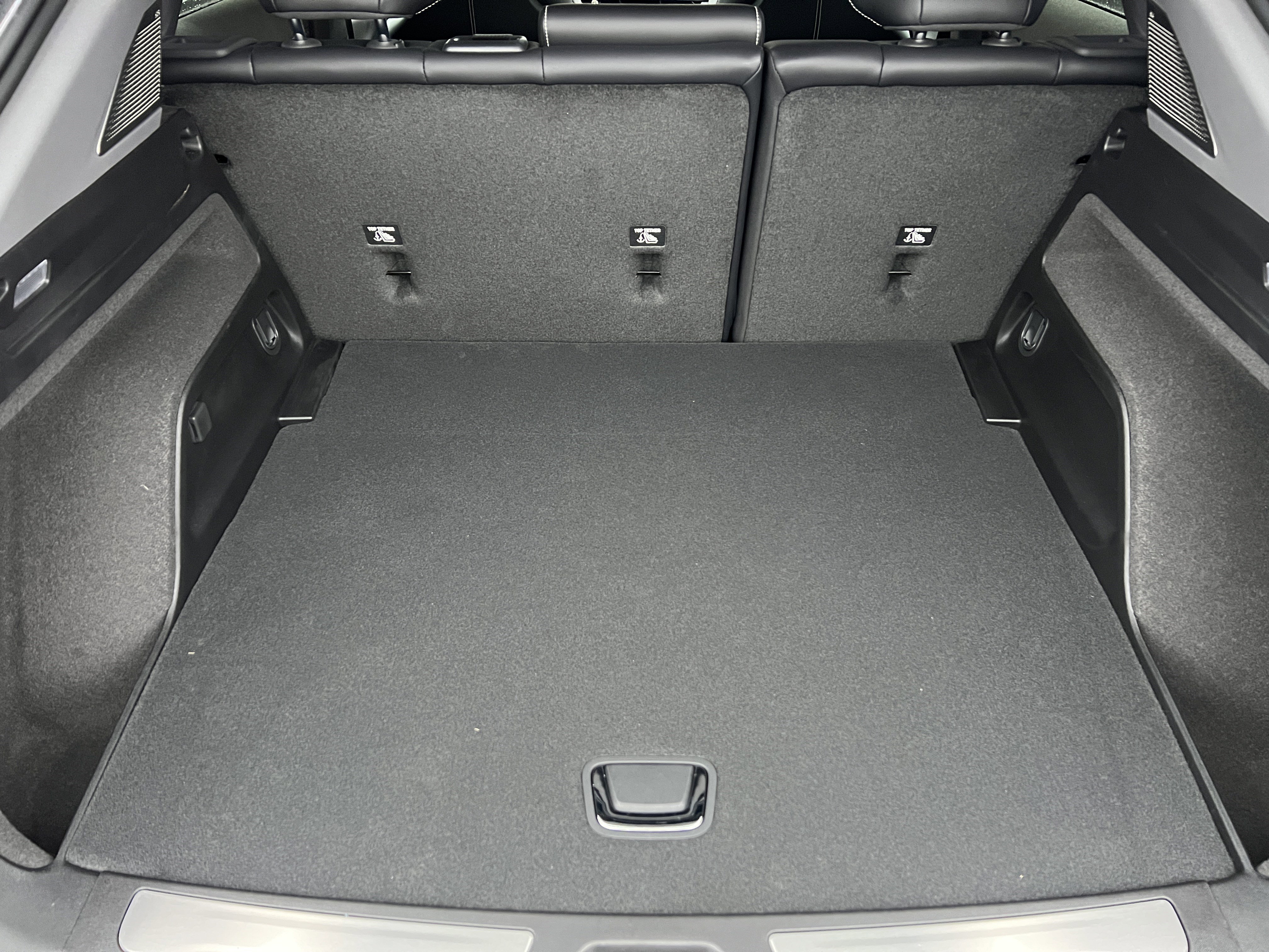 New 2025 Cadillac Optiq Sport 2 image 19