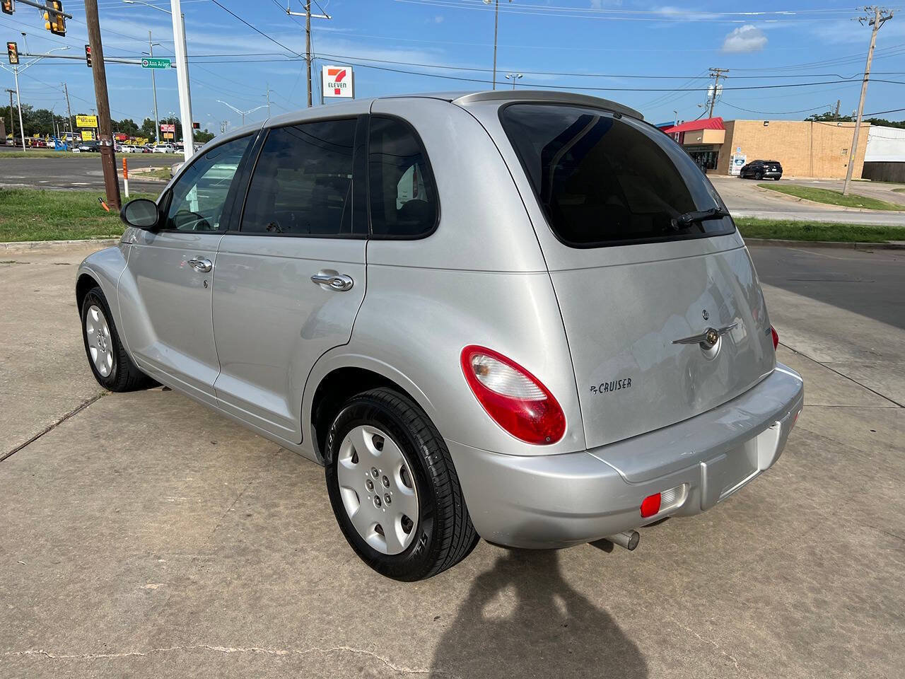 Used 2007 Chrysler PT Cruiser Touring FWD image 5