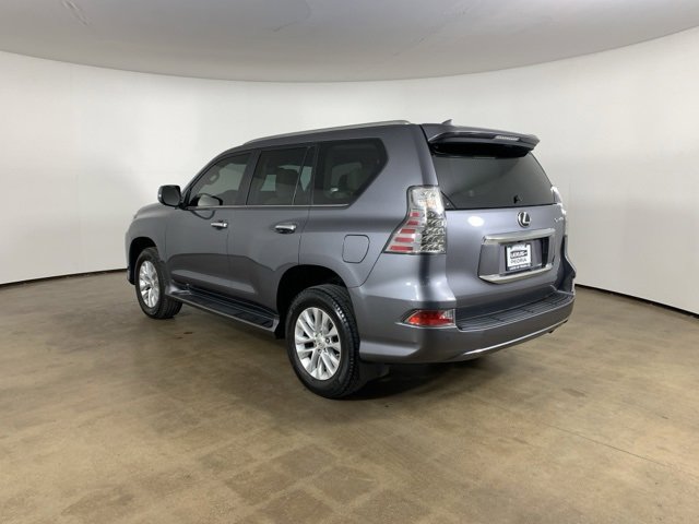 Used 2023 Lexus GX 460 Premium w/ Premium Package image 16