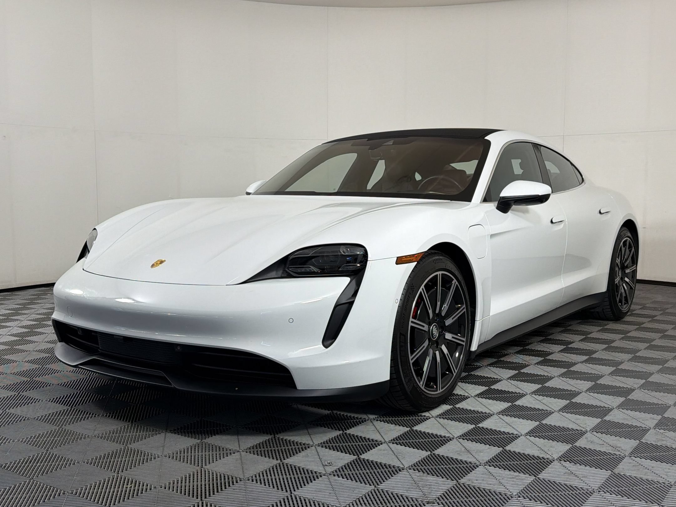Certified 2020 Porsche Taycan 4S AWD/4WD image 1