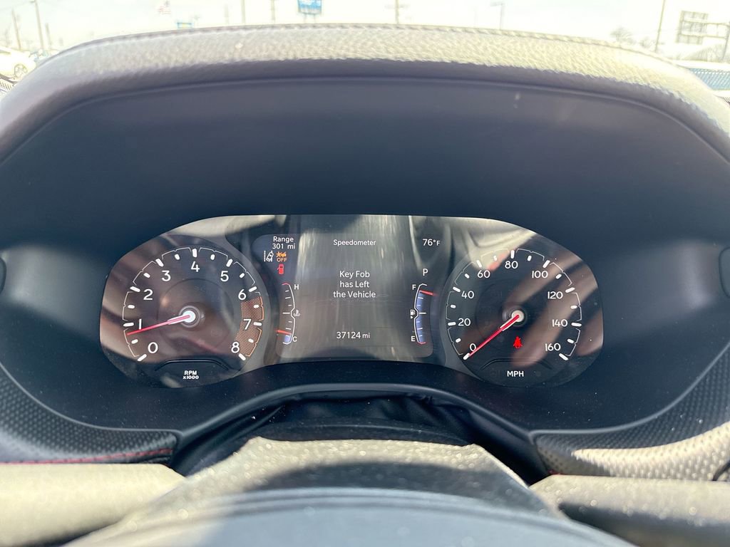 Used 2025 Jeep Compass Trailhawk image 15