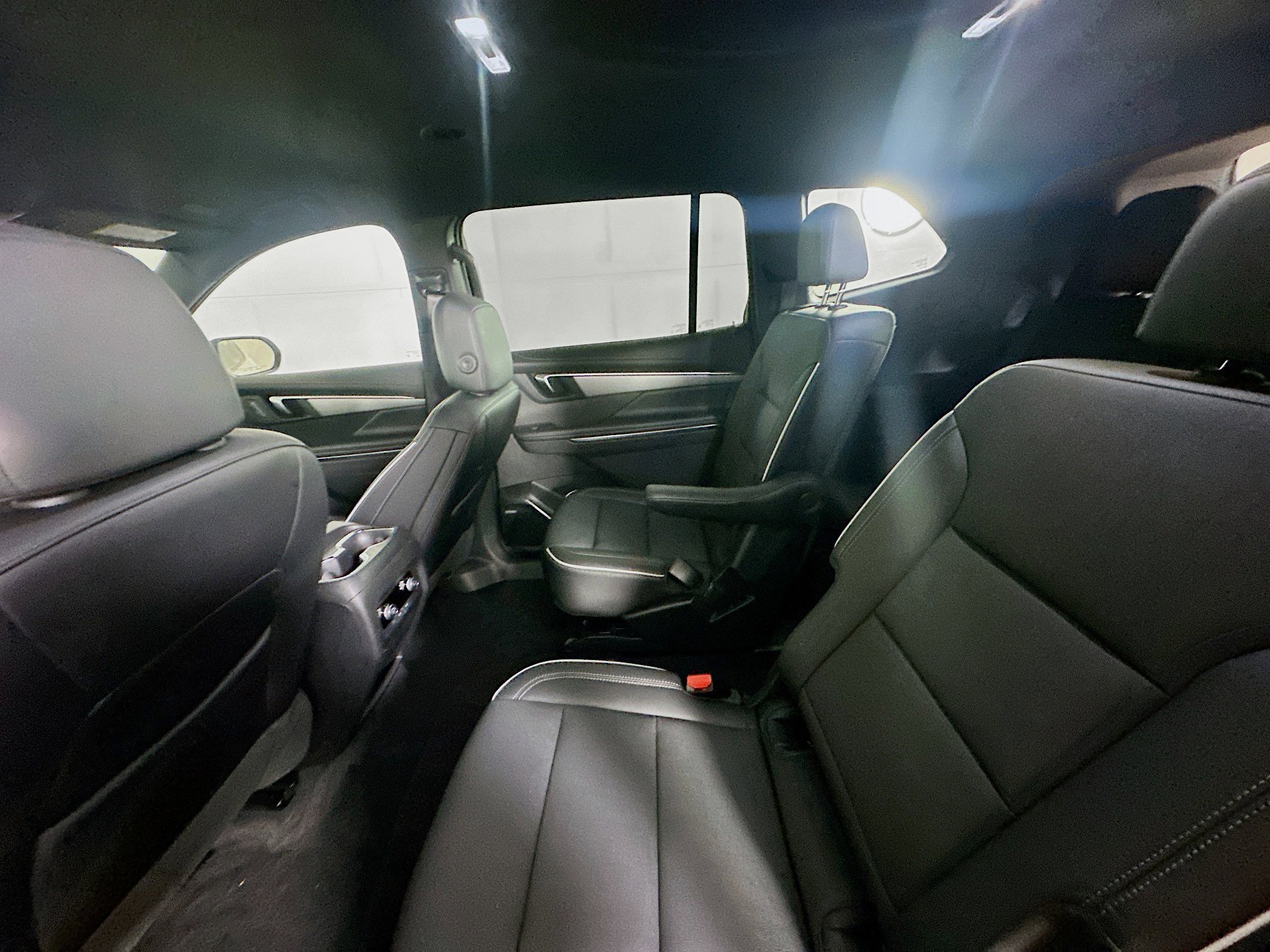 Used 2025 Buick Enclave Preferred image 28