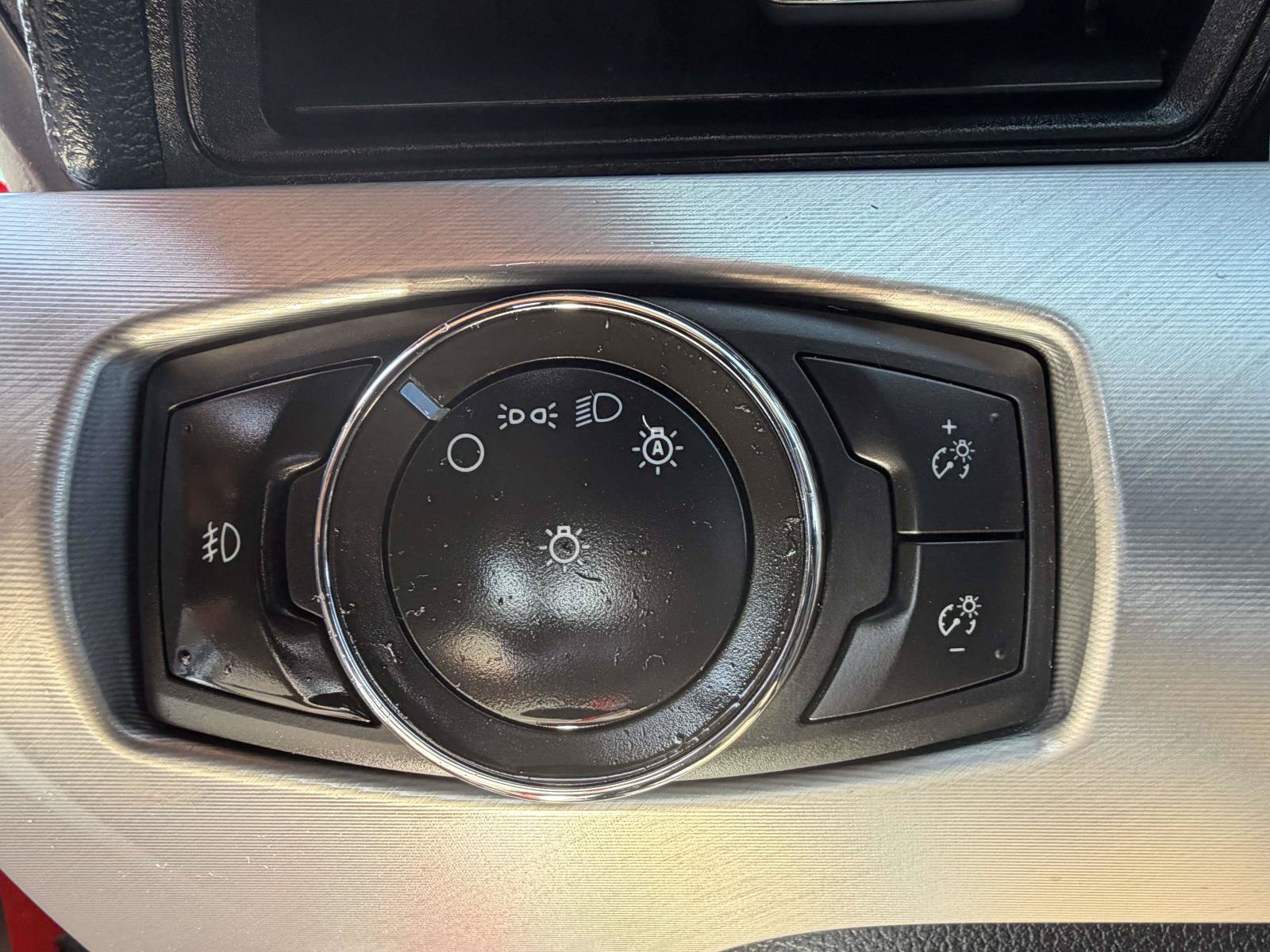 Used 2020 Ford Mustang Premium RWD image 20