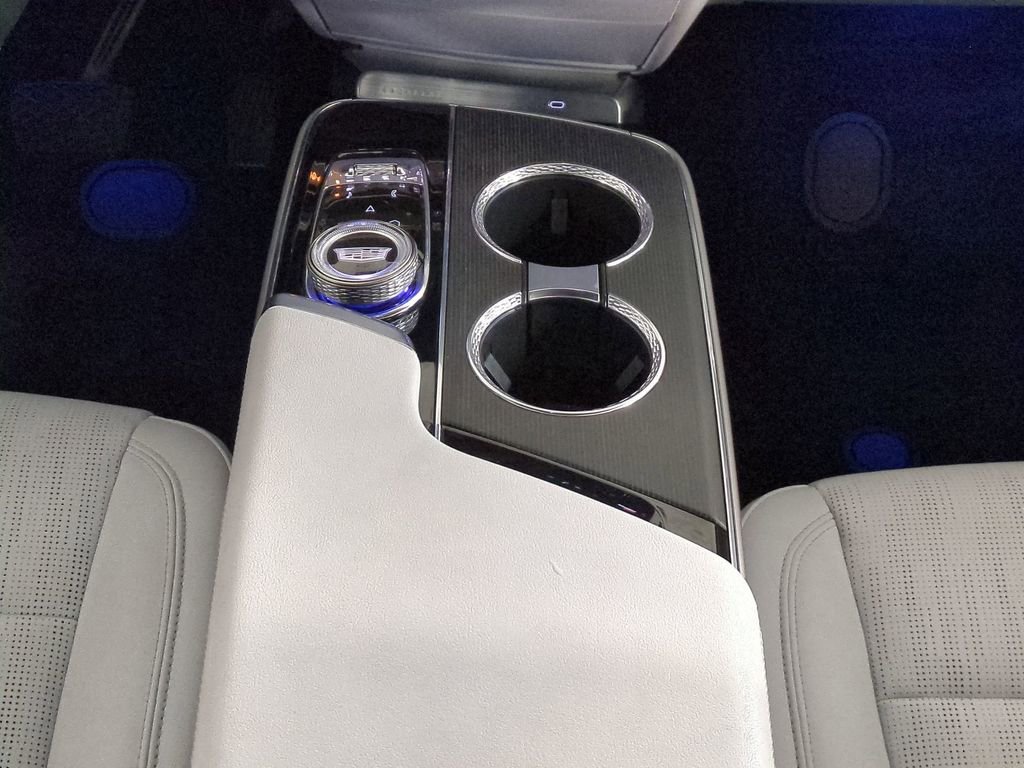 Used 2024 Cadillac Lyriq Sport image 18