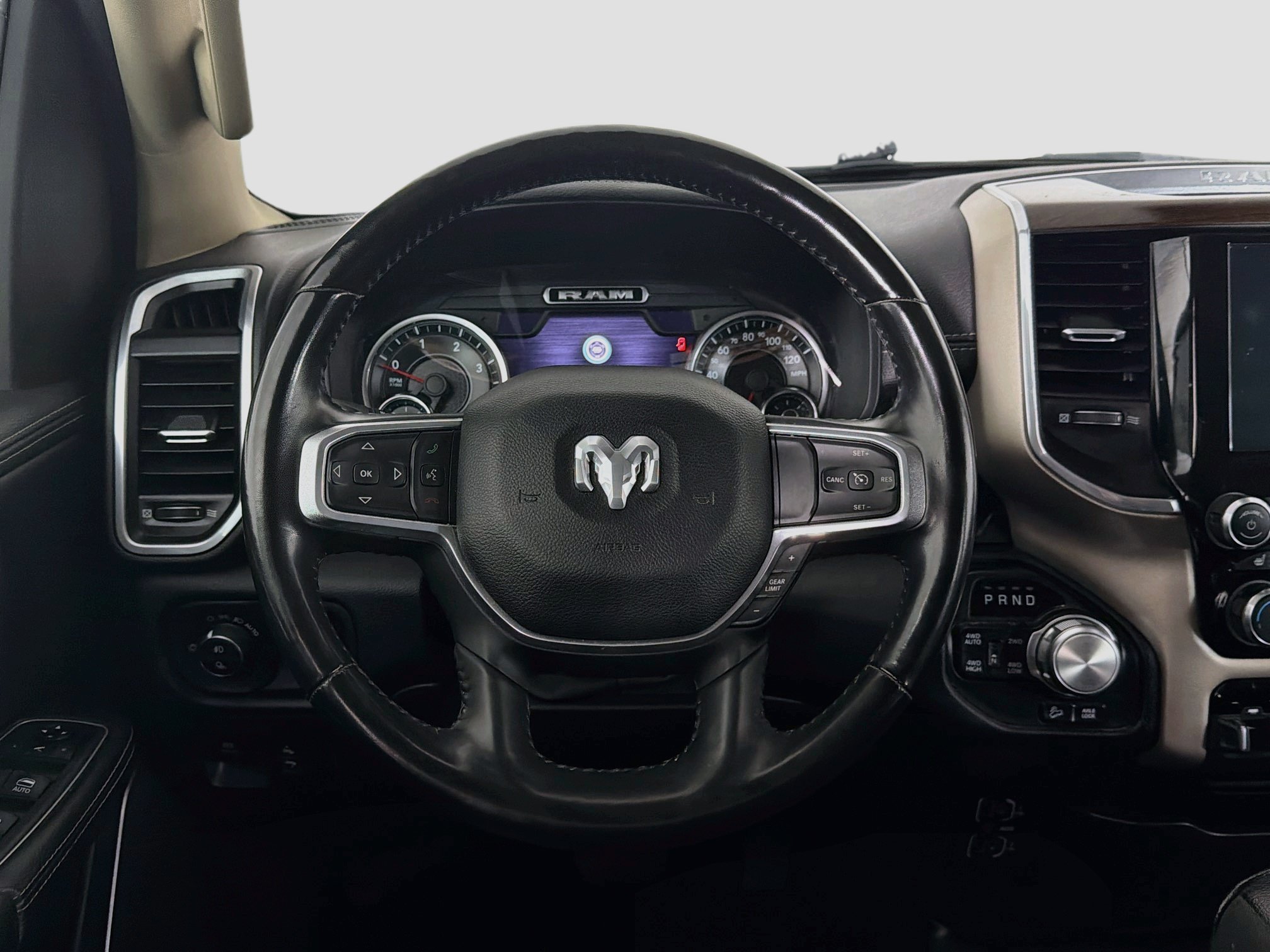 Used 2021 RAM 1500 Laramie AWD/4WD image 17
