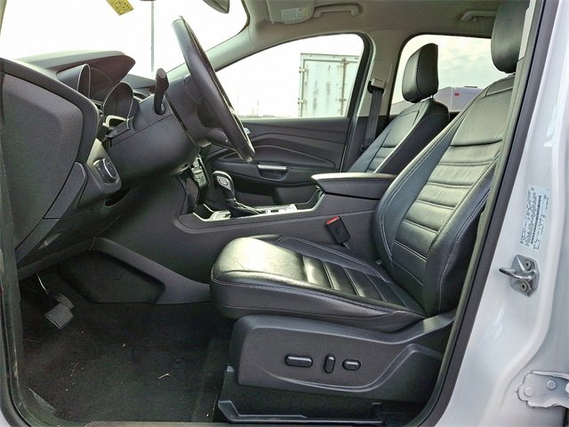 Used 2019 Ford Escape Titanium w/ U9j03 - Titanium Tow Package image 15