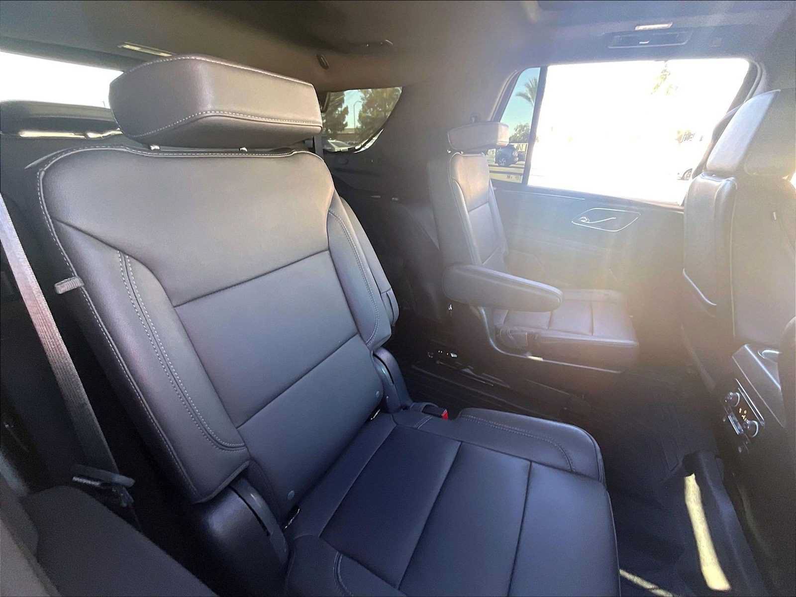 Used 2023 Chevrolet Tahoe Z71 w/ Z71 Off-Road Package AWD/4WD image 30