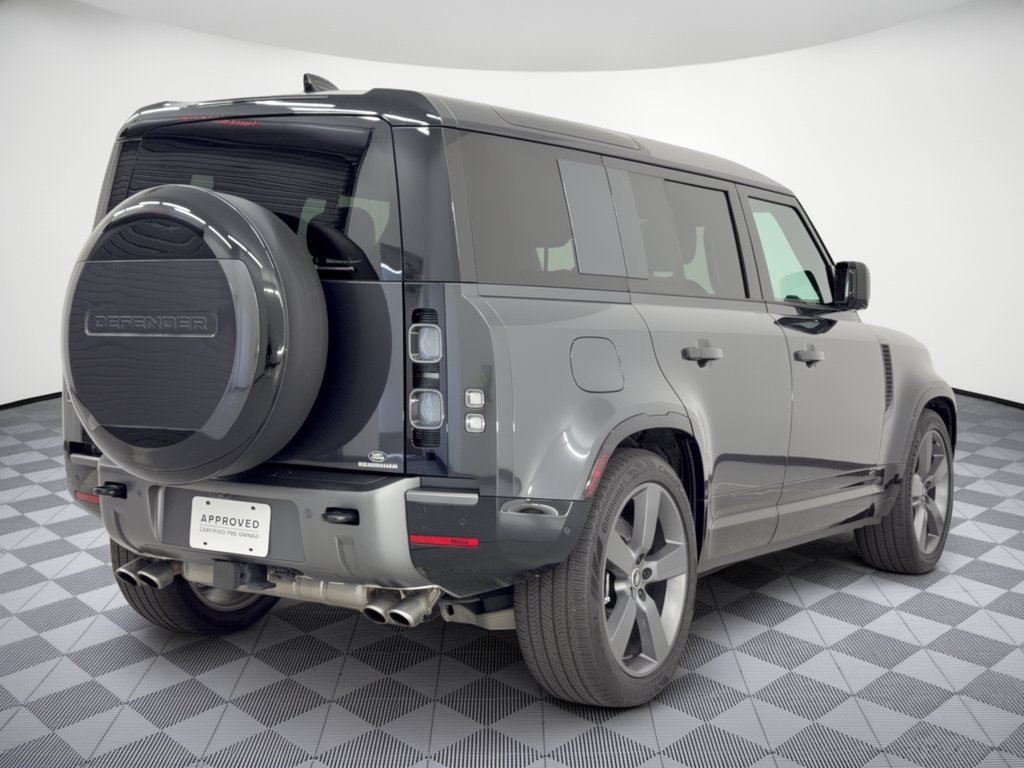 Used 2025 Land Rover Defender 110 V8 AWD/4WD image 9