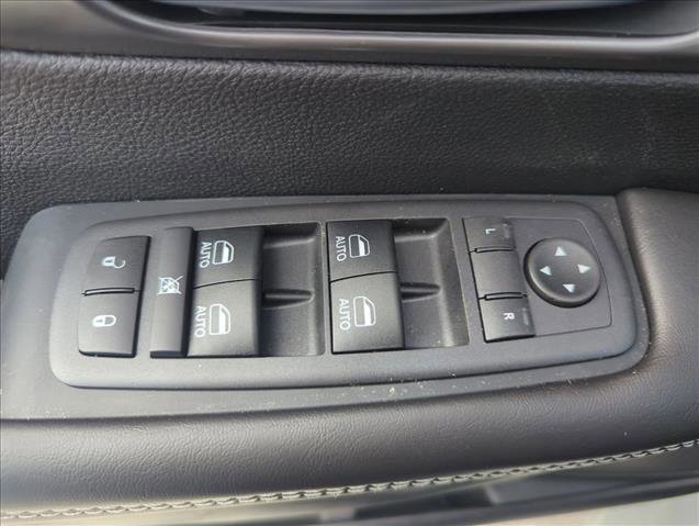 New 2026 Chrysler Voyager LX image 18