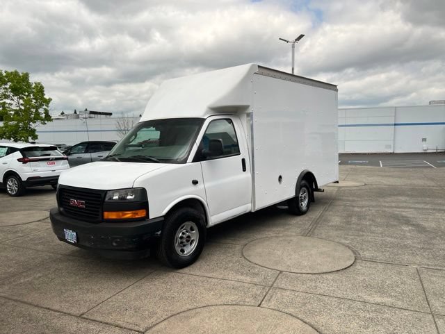 Used 2021 GMC Savana 3500 w/ Driver Convenience Package RWD image 3