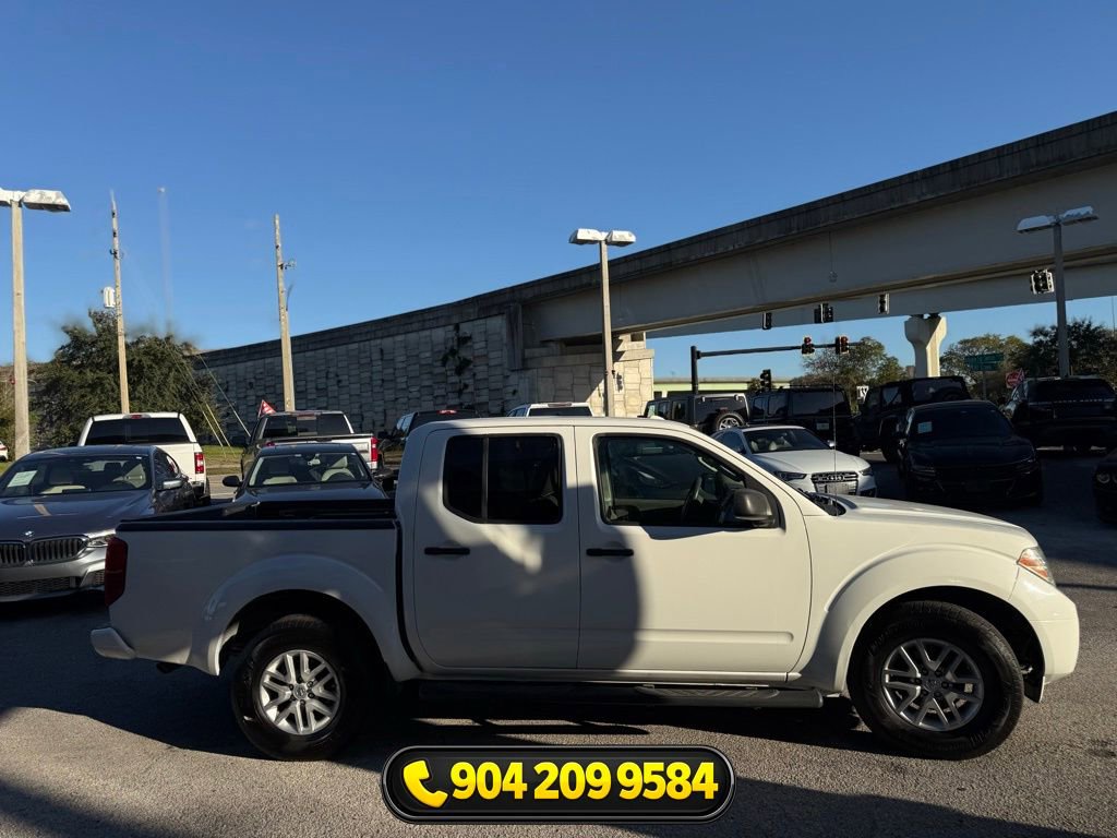 Used 2015 Nissan Frontier SV w/ SV Value Truck Package RWD image 7
