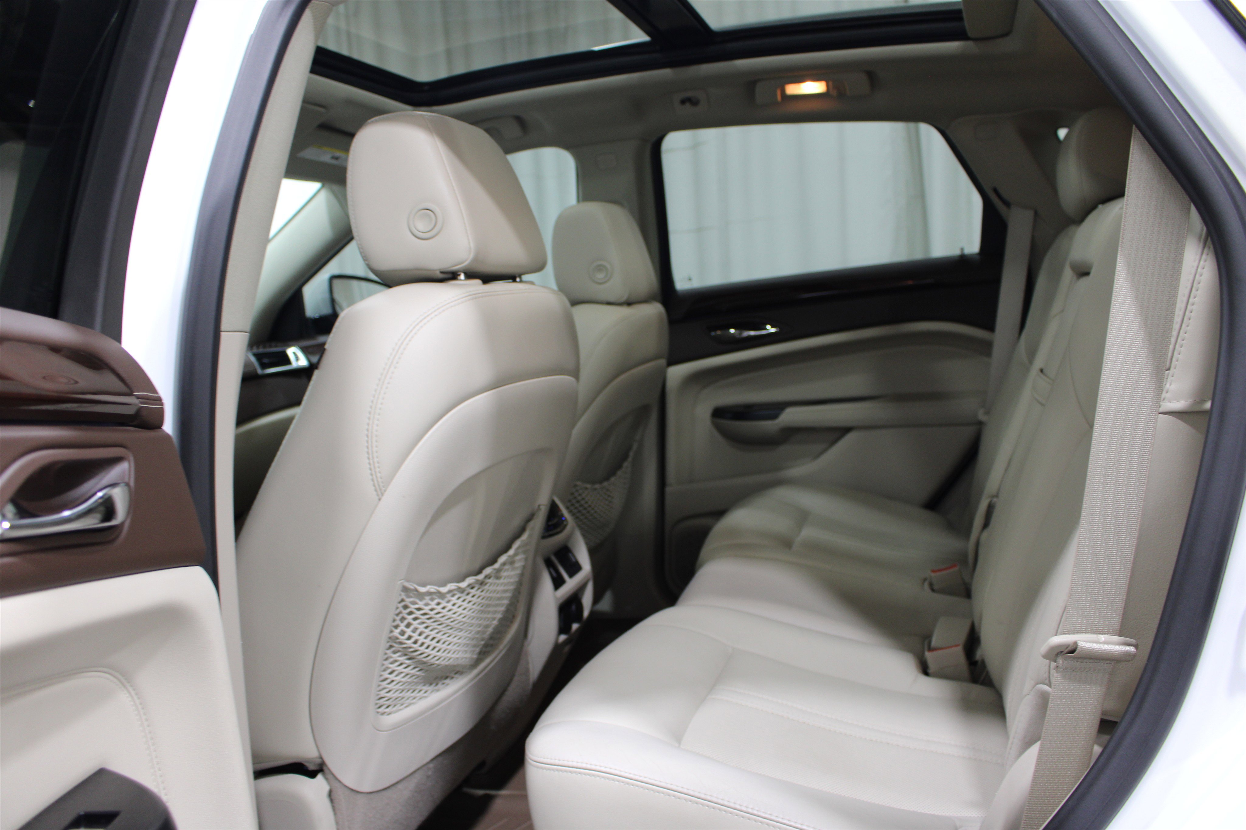 Used 2016 Cadillac SRX Premium w/ LPO, Protection Package image 21