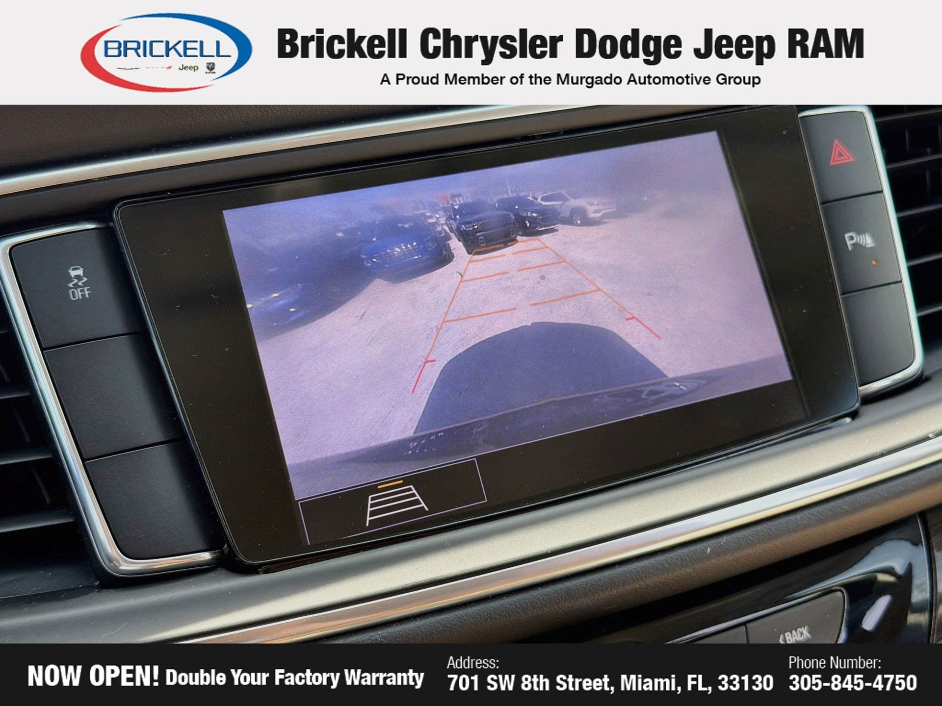 Used 2020 Buick Enclave Essence w/ LPO, Hit The Road Package FWD image 32