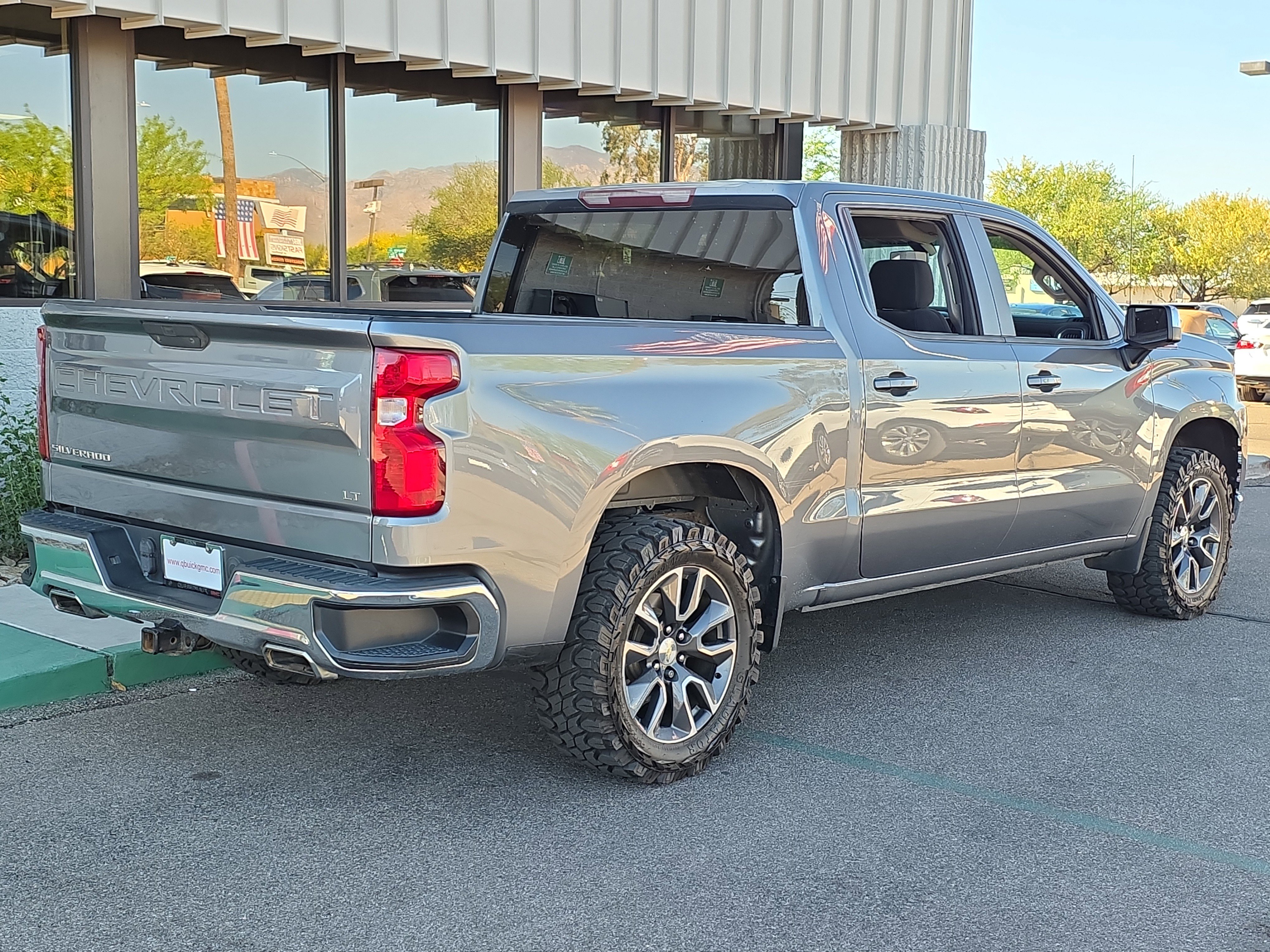 Used 2020 Chevrolet Silverado 1500 LT w/ Texas Edition image 7